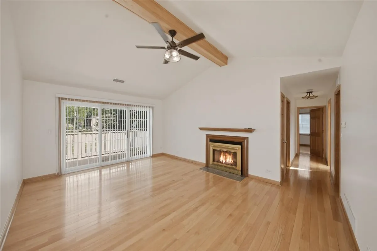 1671 Grosvenor Cir, ,  60189, USA 60189-unit#C-Wheaton-IL