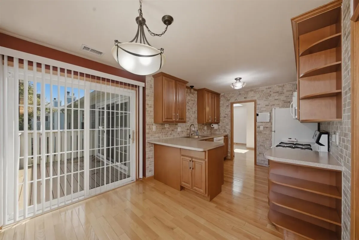 1671 Grosvenor Cir, ,  60189, USA 60189-unit#C-Wheaton-IL