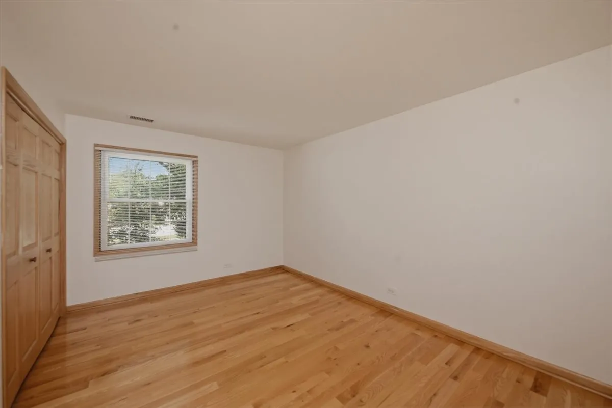 1671 Grosvenor Cir, ,  60189, USA 60189-unit#C-Wheaton-IL