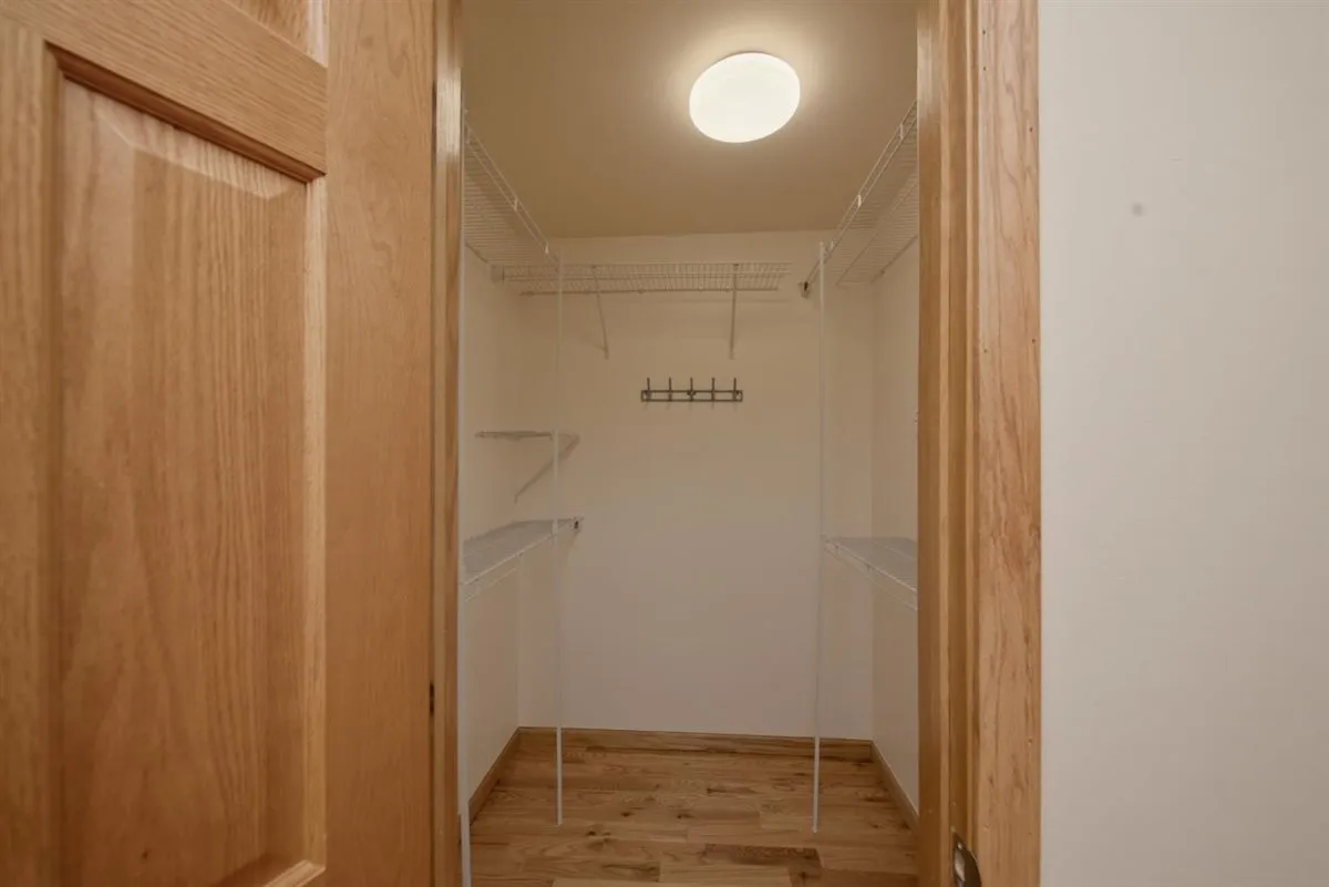 1671 Grosvenor Cir, ,  60189, USA 60189-unit#C-Wheaton-IL