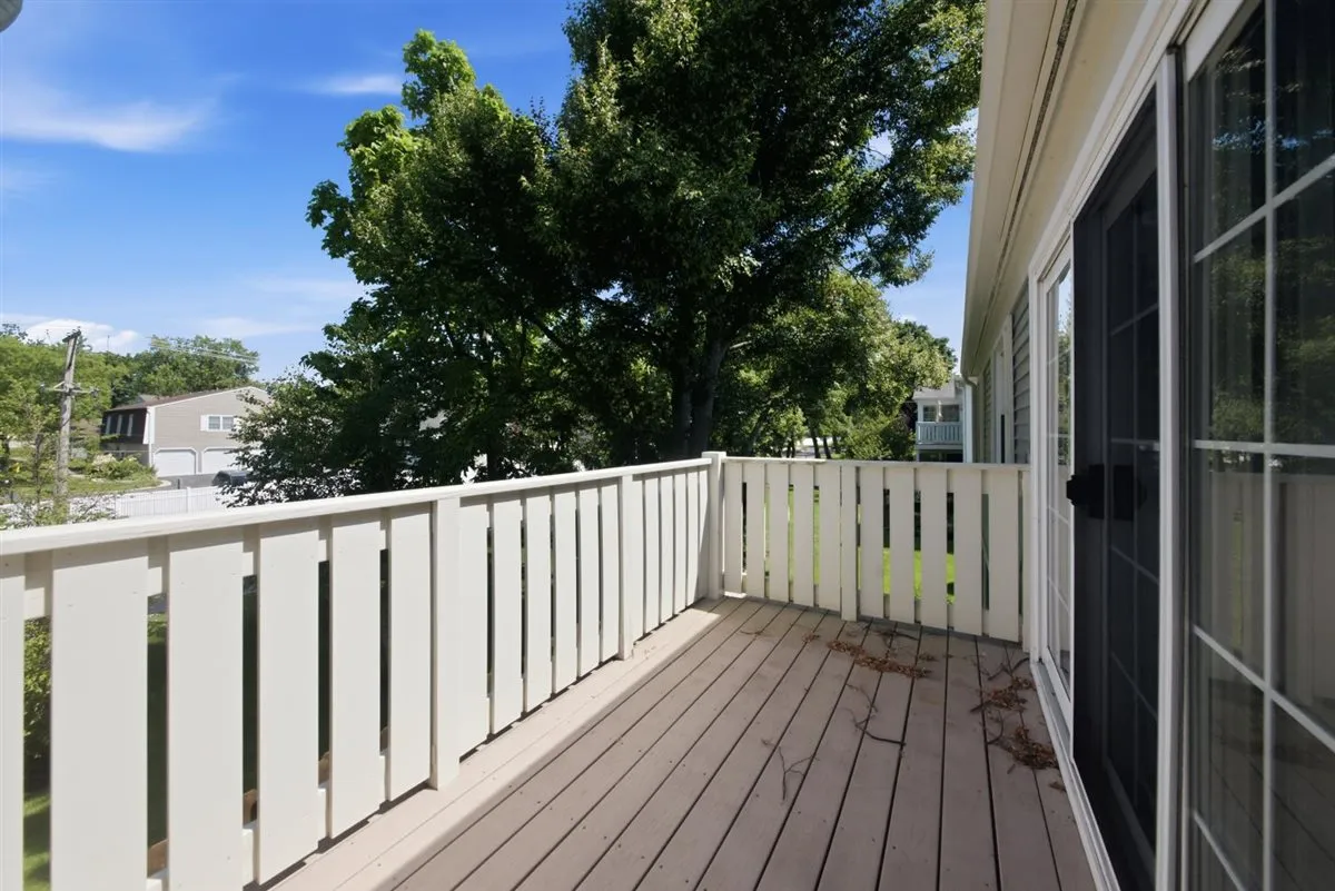 1671 Grosvenor Cir, ,  60189, USA 60189-unit#C-Wheaton-IL