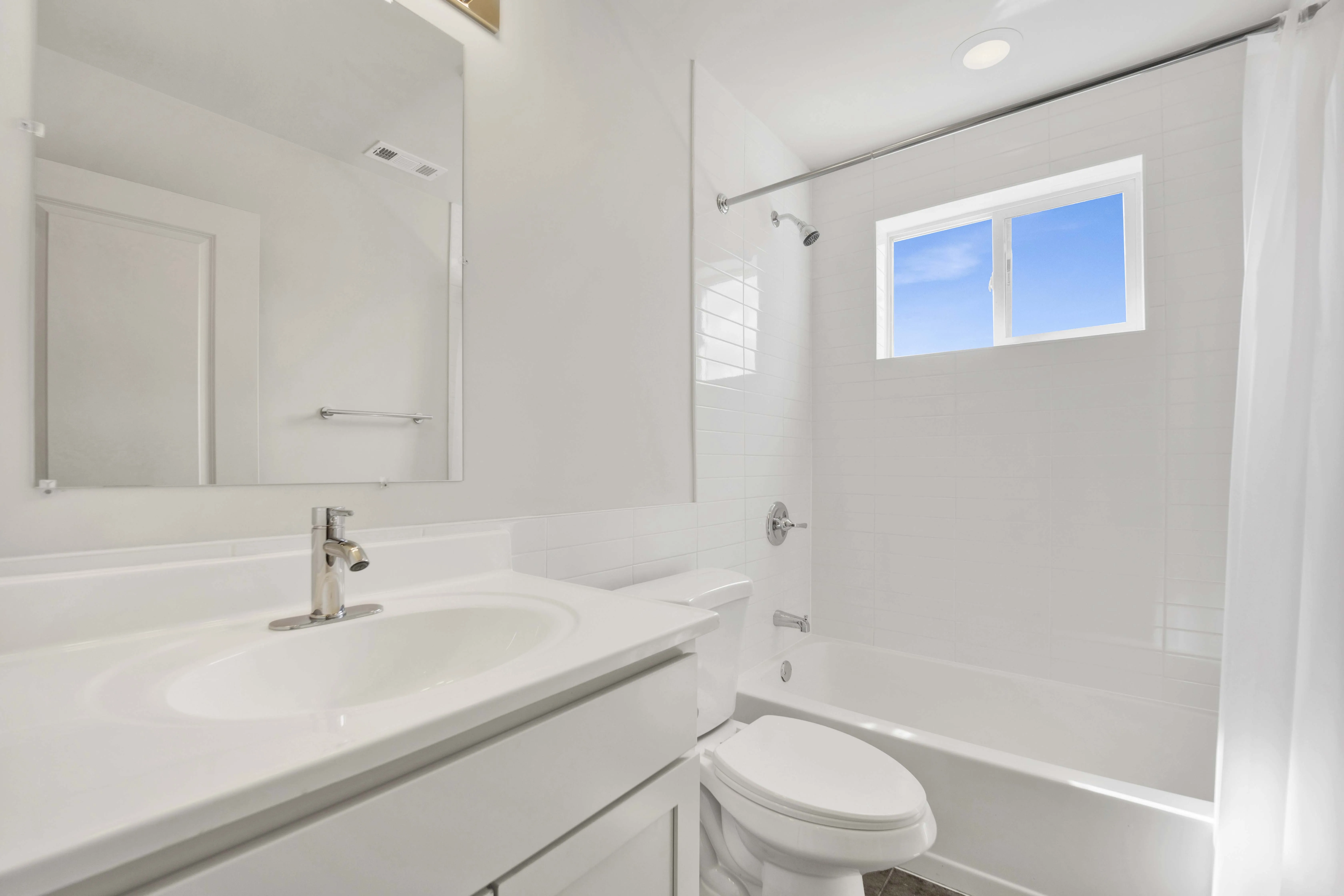 3125 N California Ave, , 60618, USA 60618-unit#2F-Chicago-IL