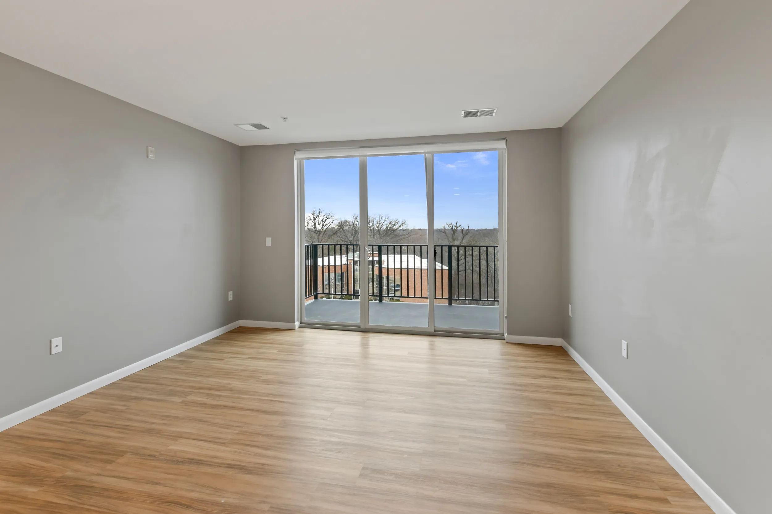 8041 W Bluemound Rd, , WI 53213, USA 53213-unit#511-Milwaukee-IL