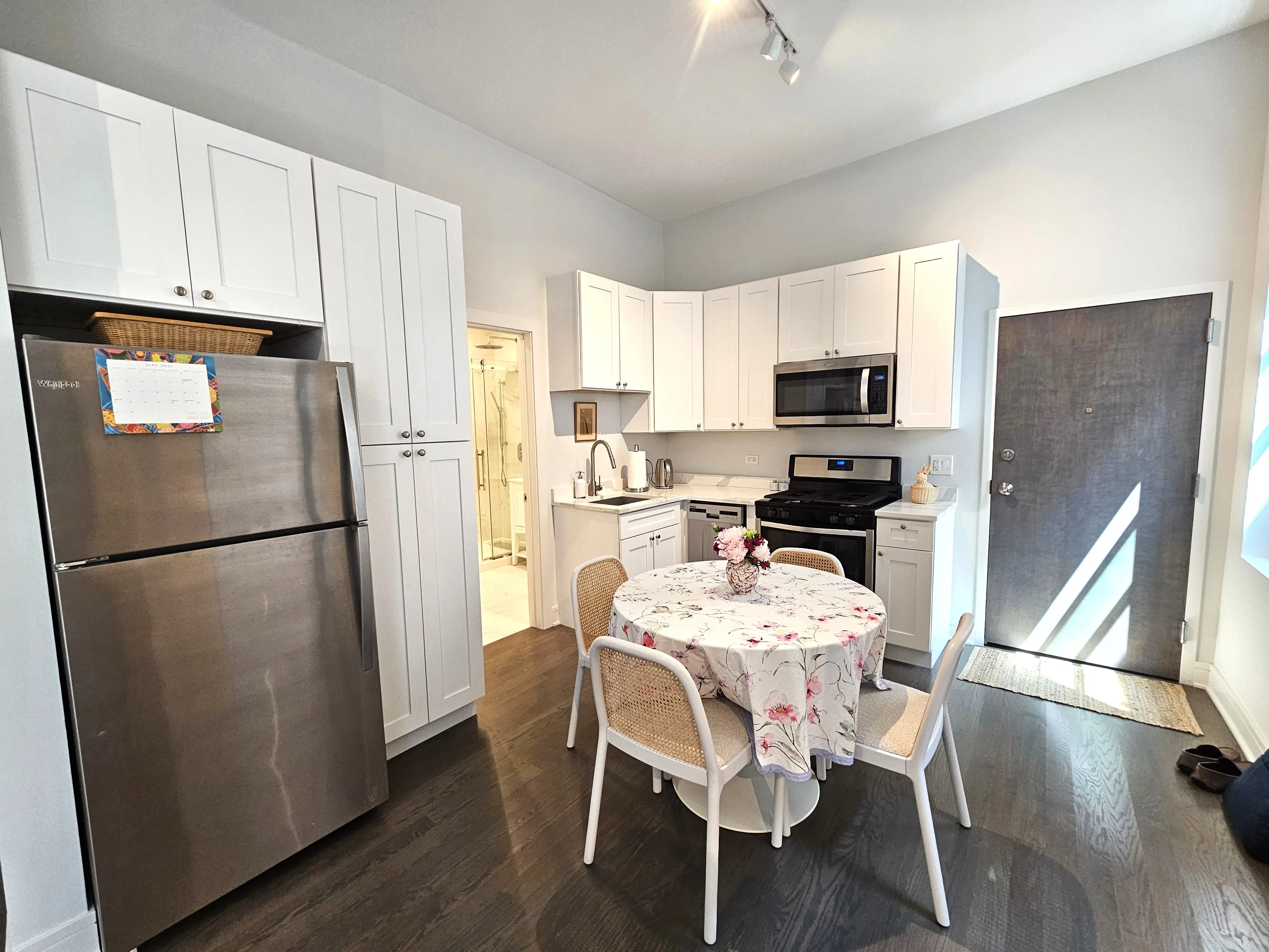 951 W Armitage Ave, ,  60614, USA 60614-unit#2R-Chicago-IL