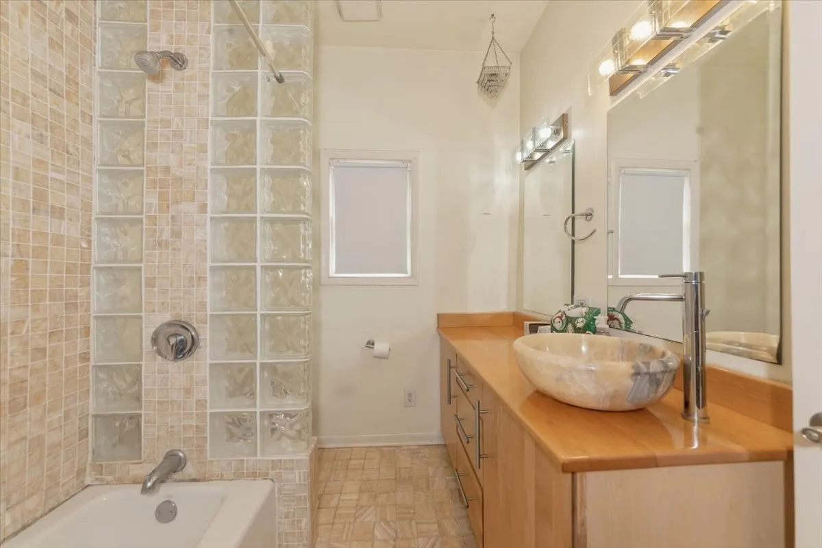 2720 W Chanay St, , 60647, USA 60647-unit#2-Chicago-IL