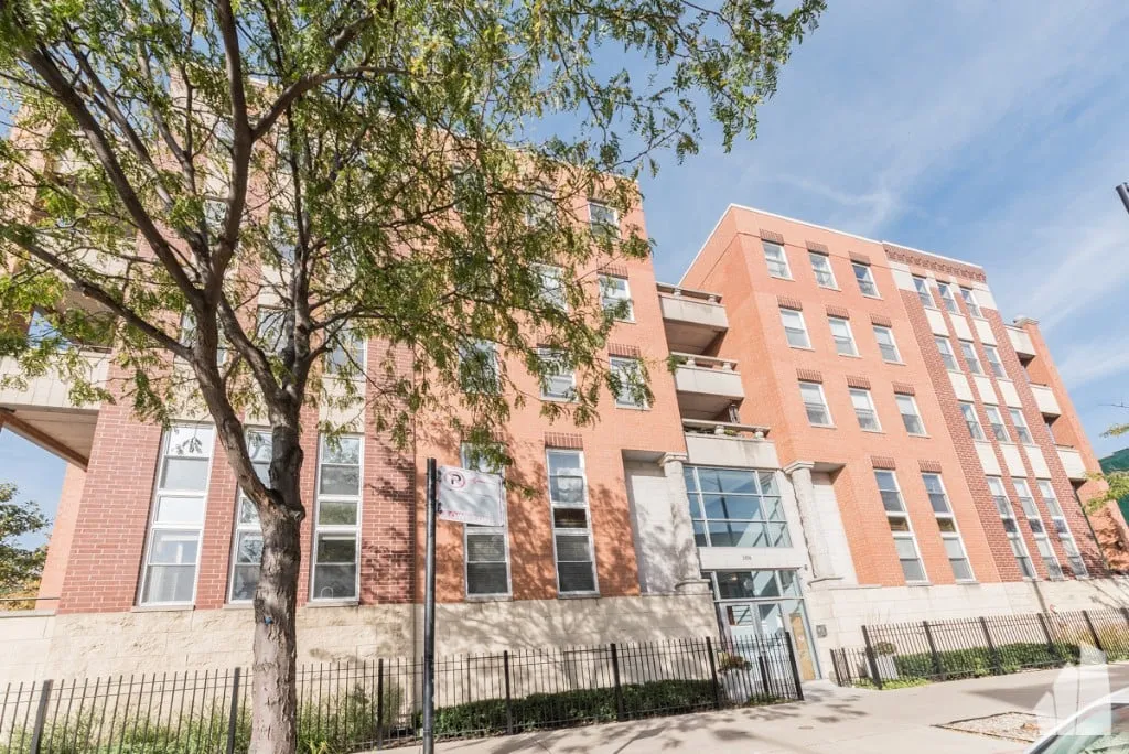 3550 W Montrose Ave, , 60618, USA 60618-unit#303-Chicago-IL