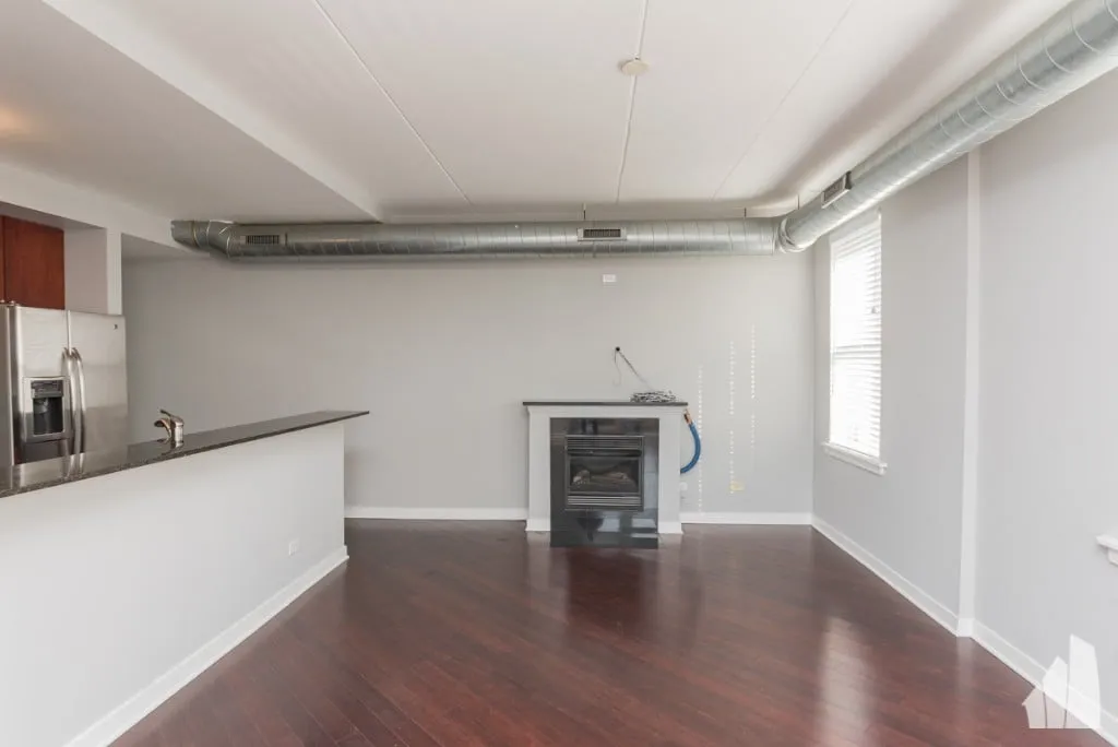 3550 W Montrose Ave, ,  60618, USA 60618-unit#303-Chicago-IL