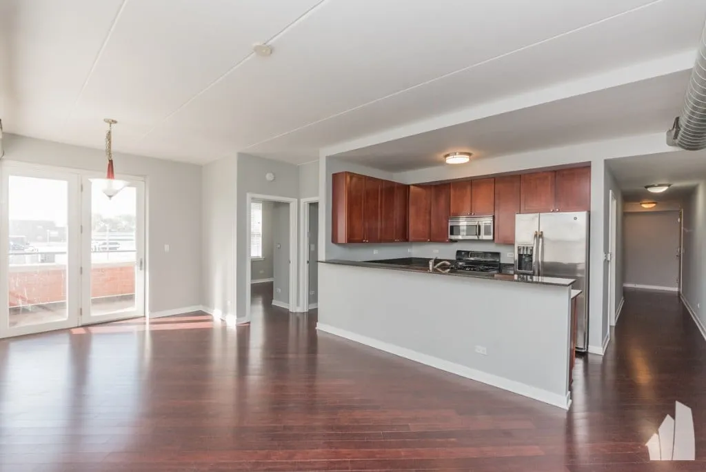 3550 W Montrose Ave, ,  60618, USA 60618-unit#303-Chicago-IL