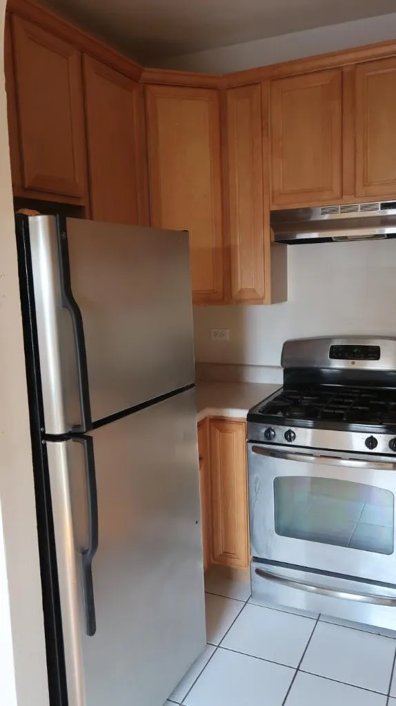 735 W Junior Terrace, , 60613, USA 60613-unit#401-Chicago-IL