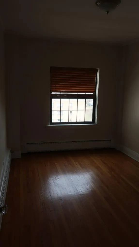 735 W Junior Terrace, , 60613, USA 60613-unit#401-Chicago-IL