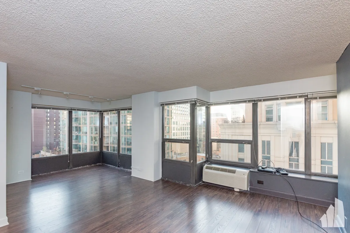 30 E Huron St, , 60611, USA 60611-unit#904-Chicago-IL