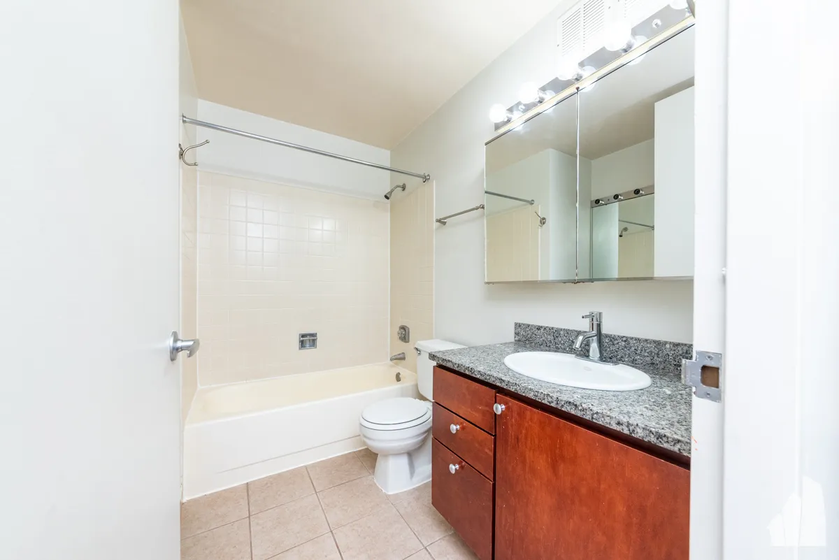 30 E Huron St, , 60611, USA 60611-unit#904-Chicago-IL