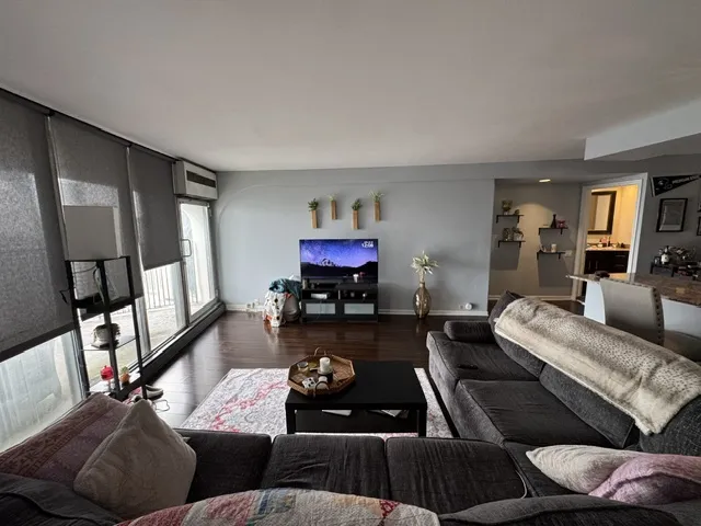 300 N State St, , 60654, USA 60654-unit#4828-Chicago-IL