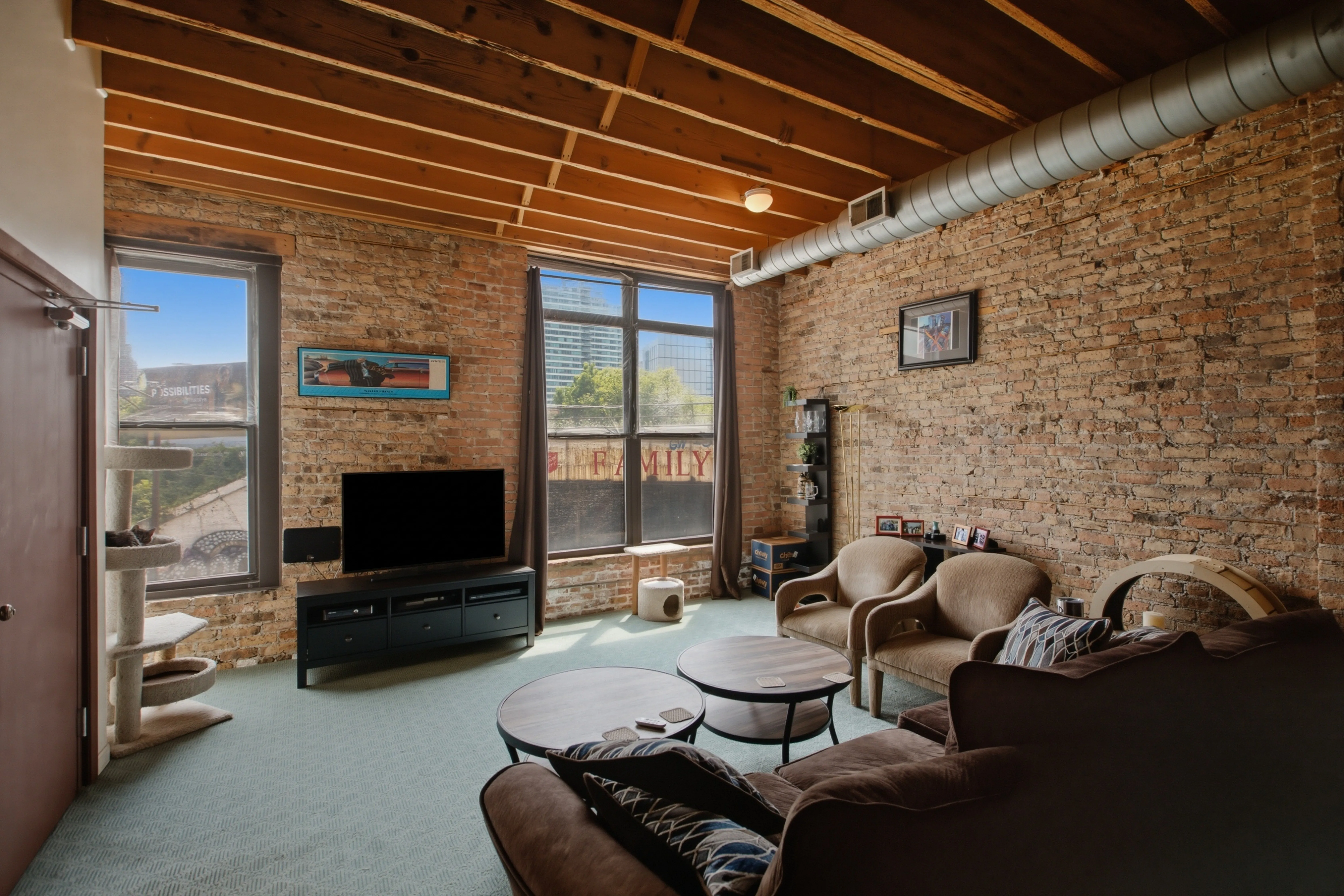 660 W Grand Ave, ,  60654, USA 60654-unit#2W-Chicago-IL