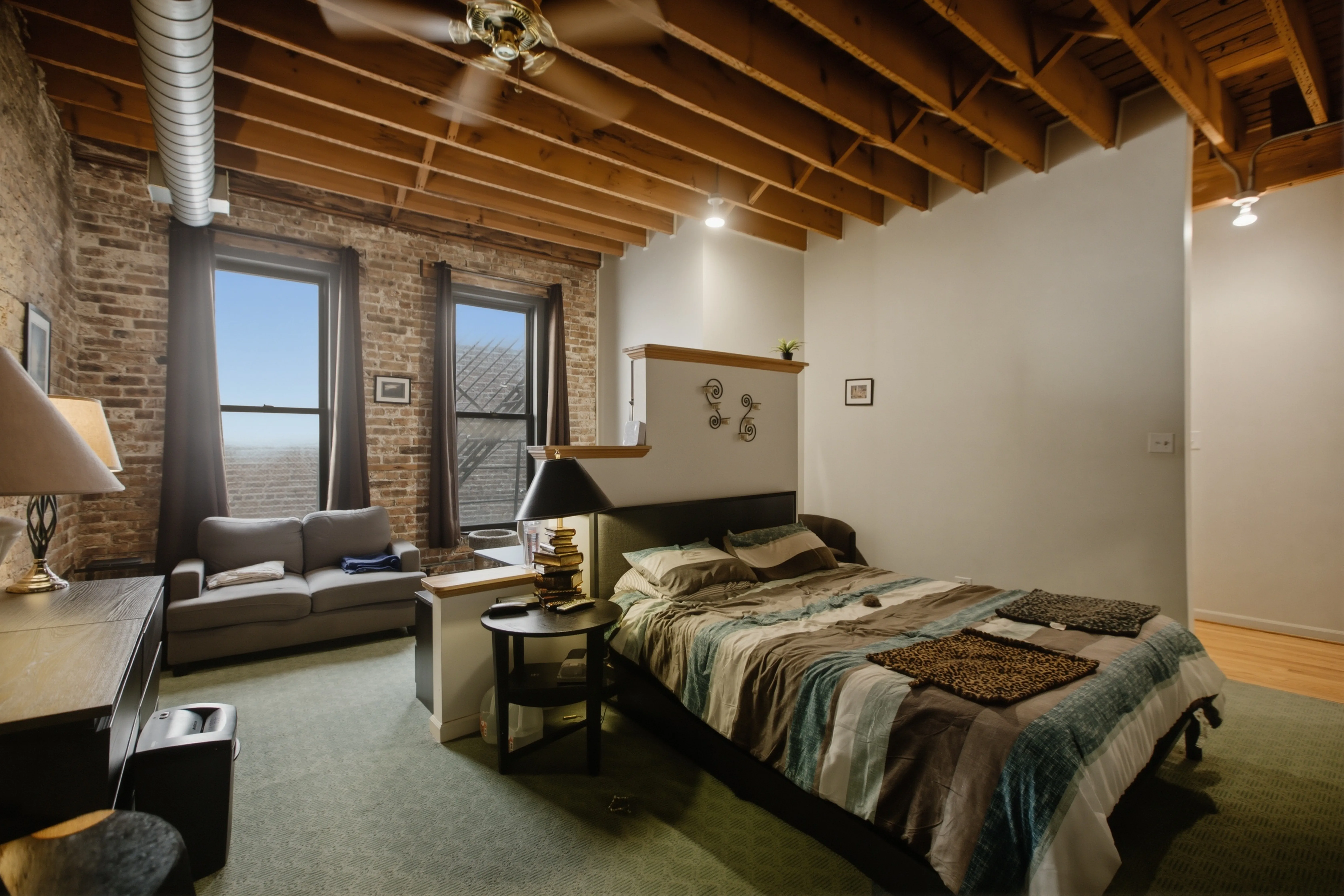 660 W Grand Ave, ,  60654, USA 60654-unit#2W-Chicago-IL