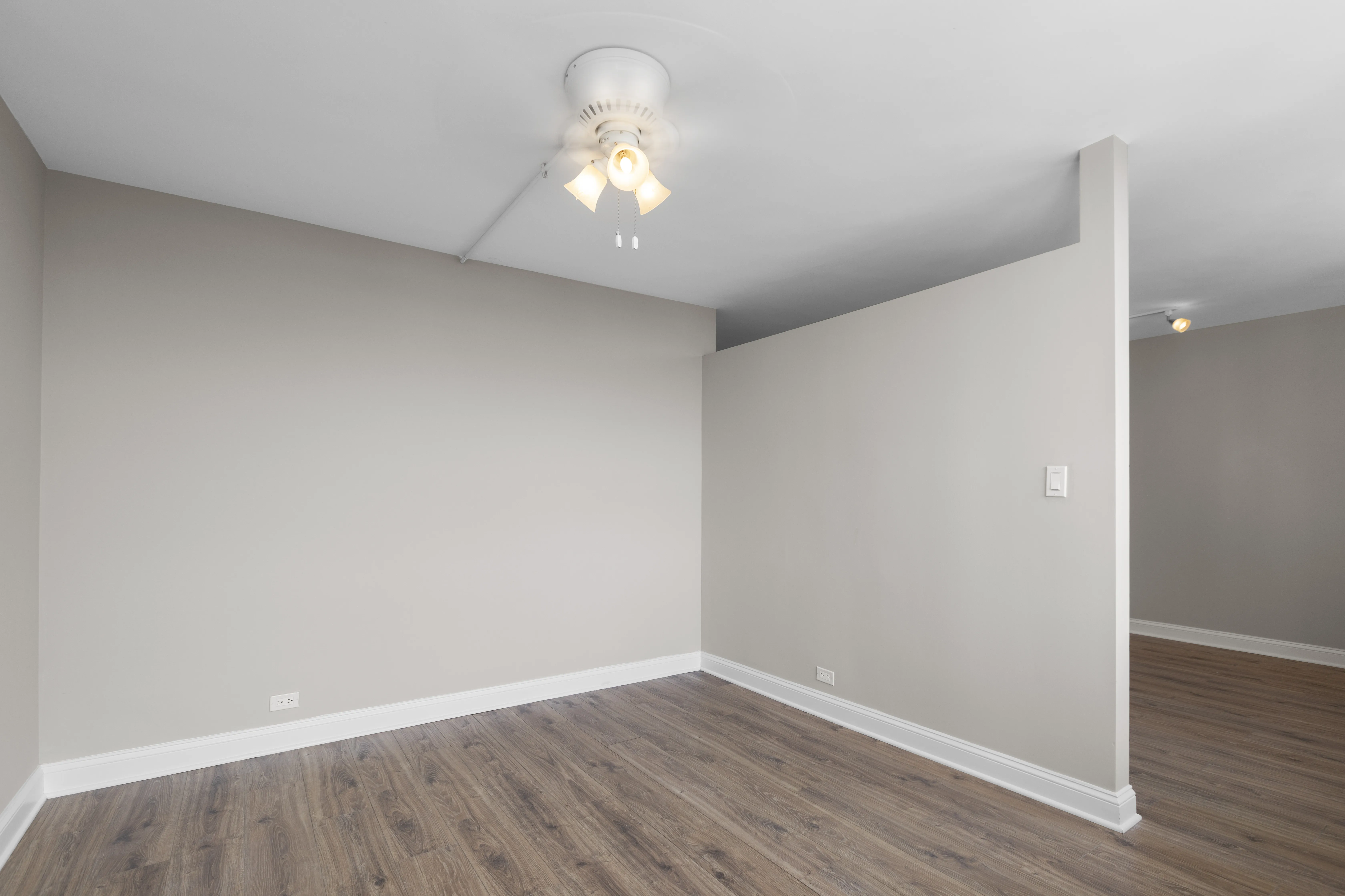 1355 N Sandburg Terrace, , 60610, USA 60610-unit#1403D-Chicago-IL
