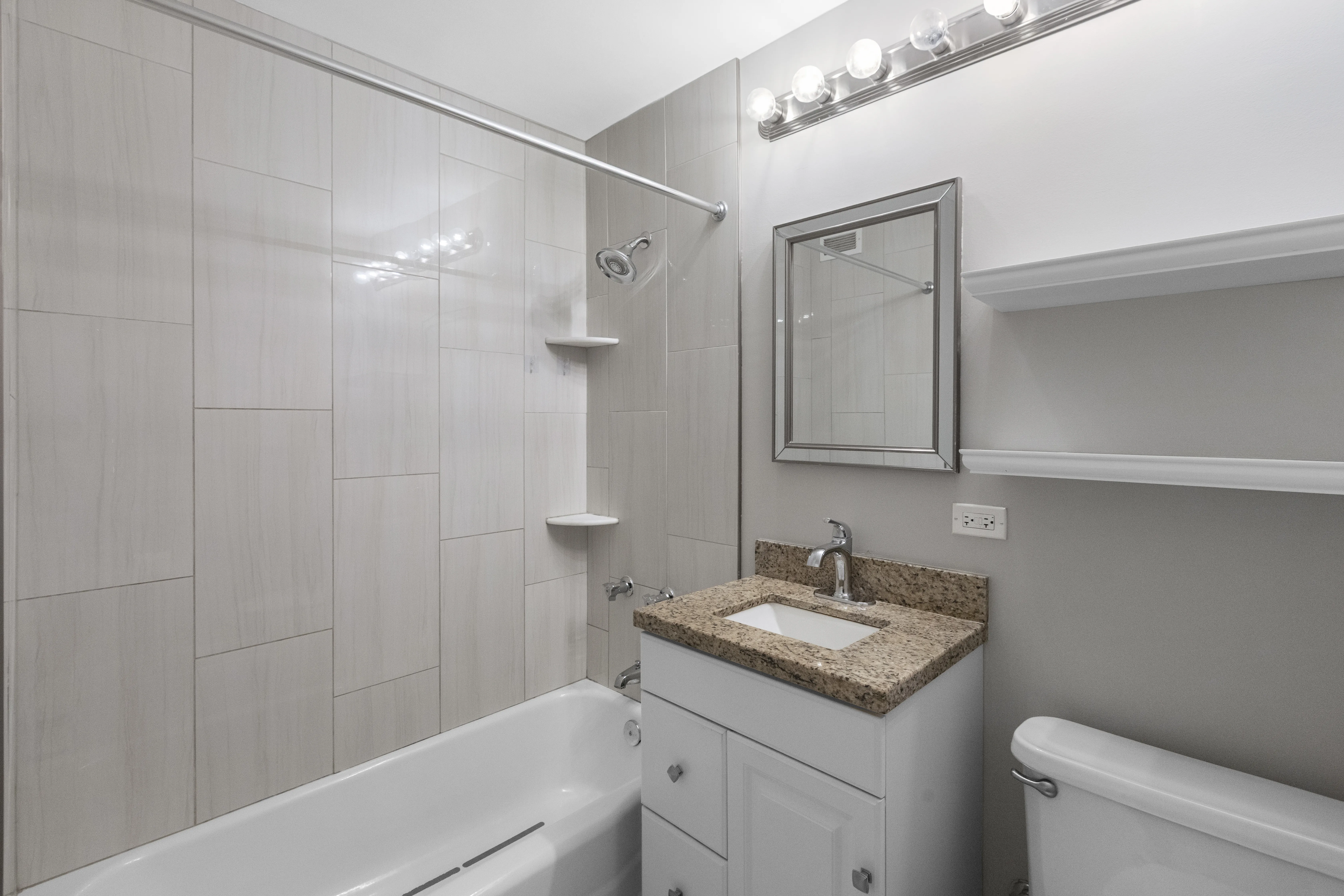 1355 N Sandburg Terrace, , 60610, USA 60610-unit#1403D-Chicago-IL