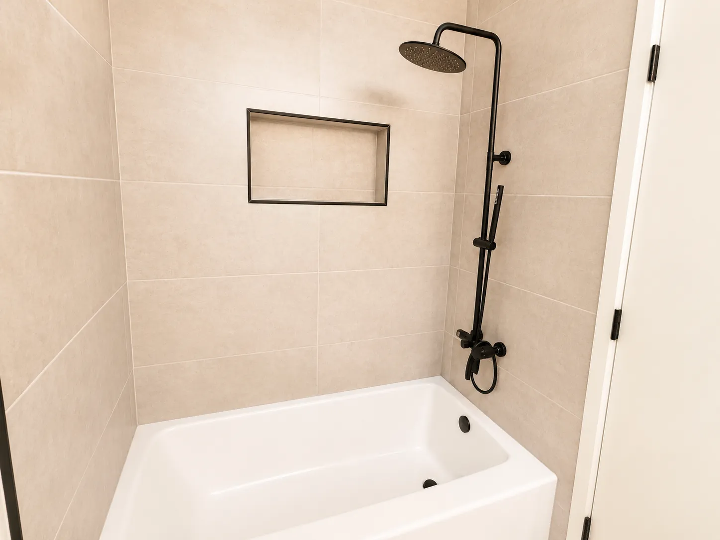 3136 N Ridgeway Ave, ,  60618, USA 60618-unit#2-Chicago-IL