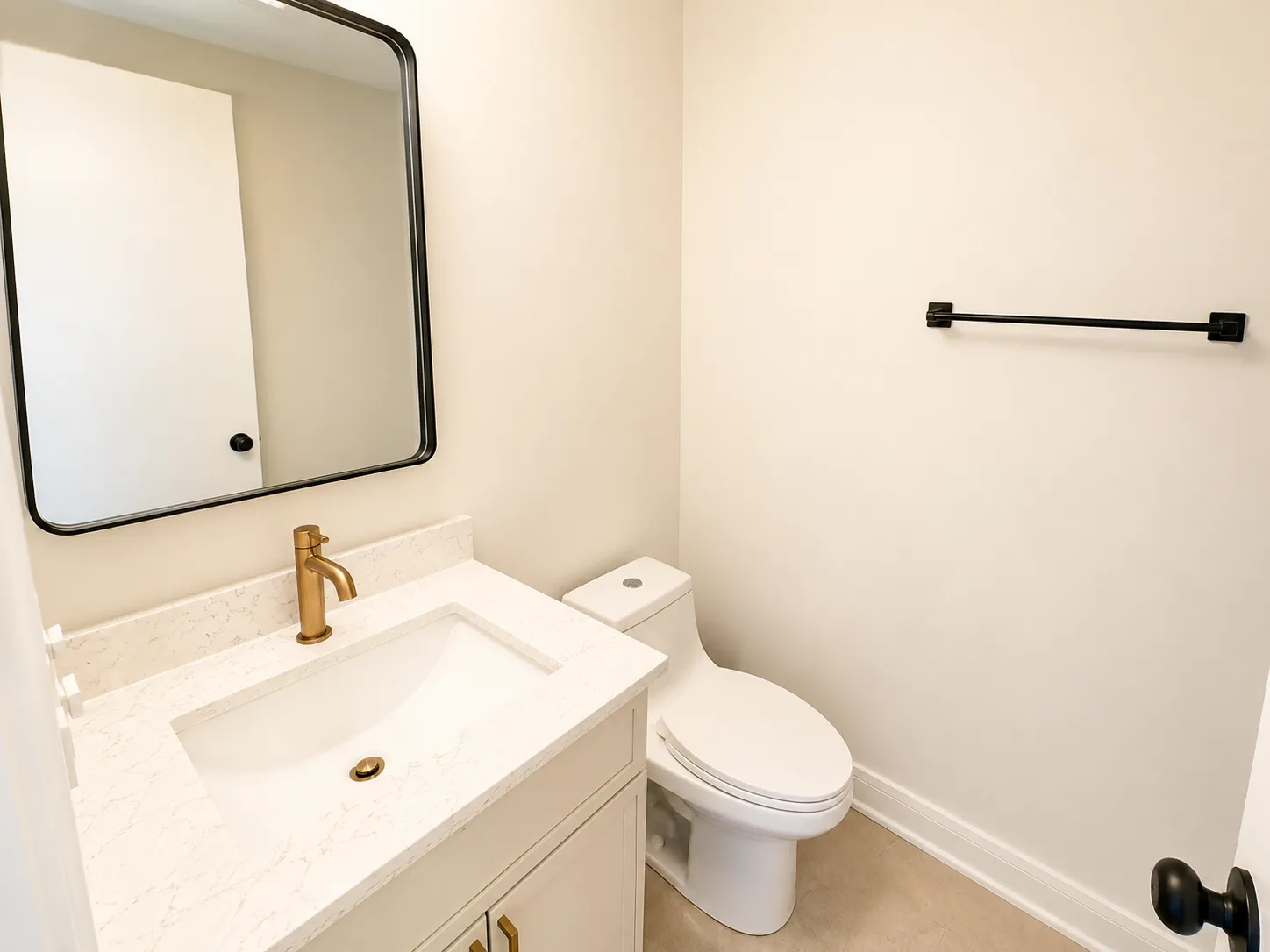 3136 N Ridgeway Ave, ,  60618, USA 60618-unit#G-Chicago-IL