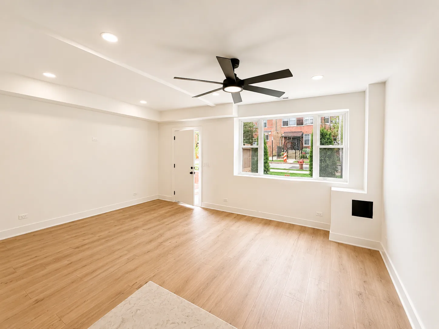 3136 N Ridgeway Ave, ,  60618, USA 60618-unit#G-Chicago-IL