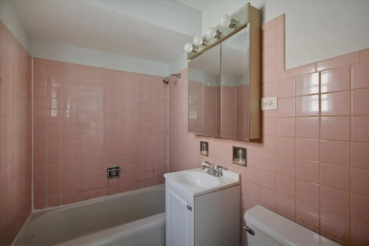 6250 W 64th Pl, ,  60638, USA 60638-unit#101-Chicago-IL
