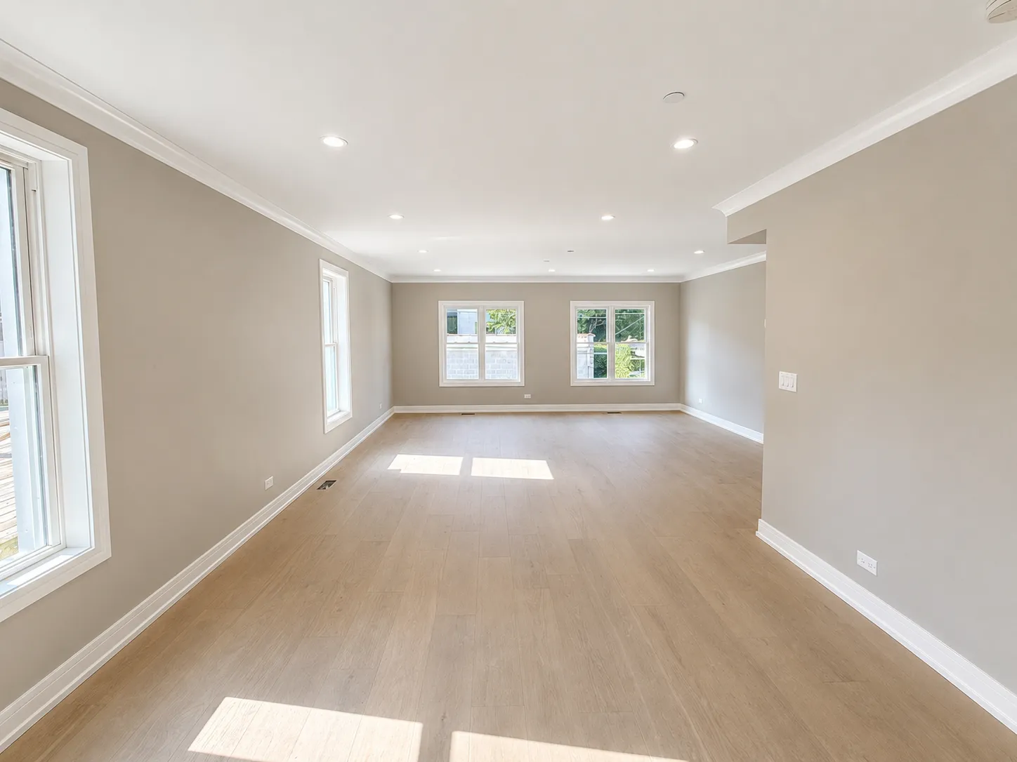 1905 W Huron St, ,  60622, USA 60622-unit#CH-Chicago-IL
