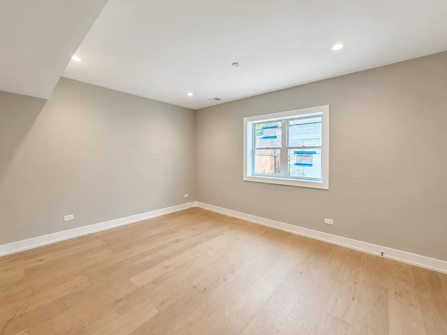 1905 W Huron St, ,  60622, USA 60622-unit#CH-Chicago-IL