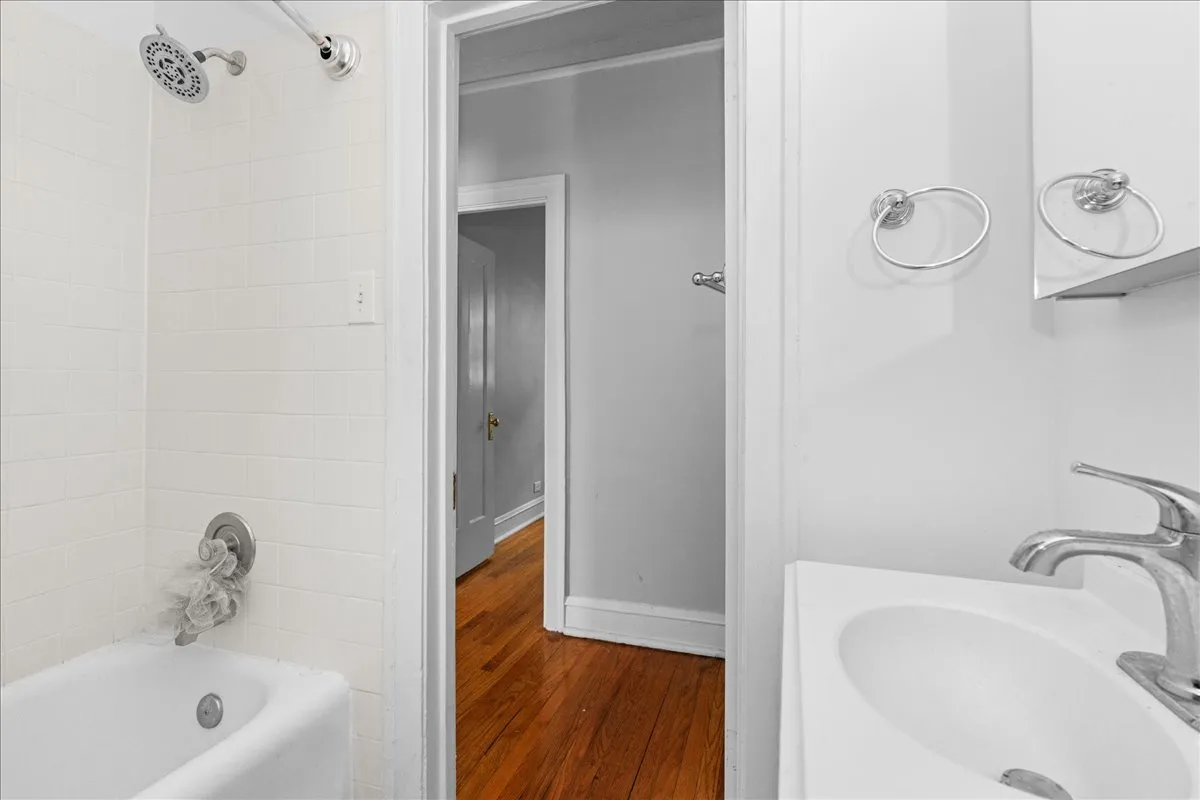 2348 W Addison St, ,  60618, USA 60618-unit#D2-Chicago-IL