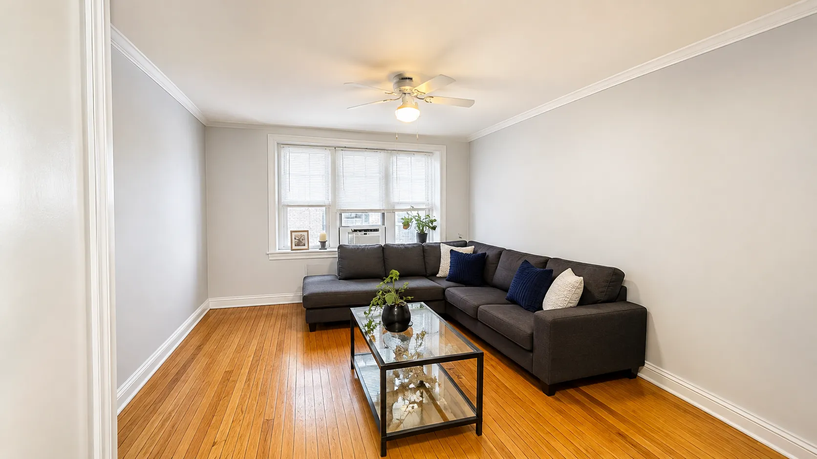 2332 W Addison St, ,  60618, USA 60618-unit#J2-Chicago-IL