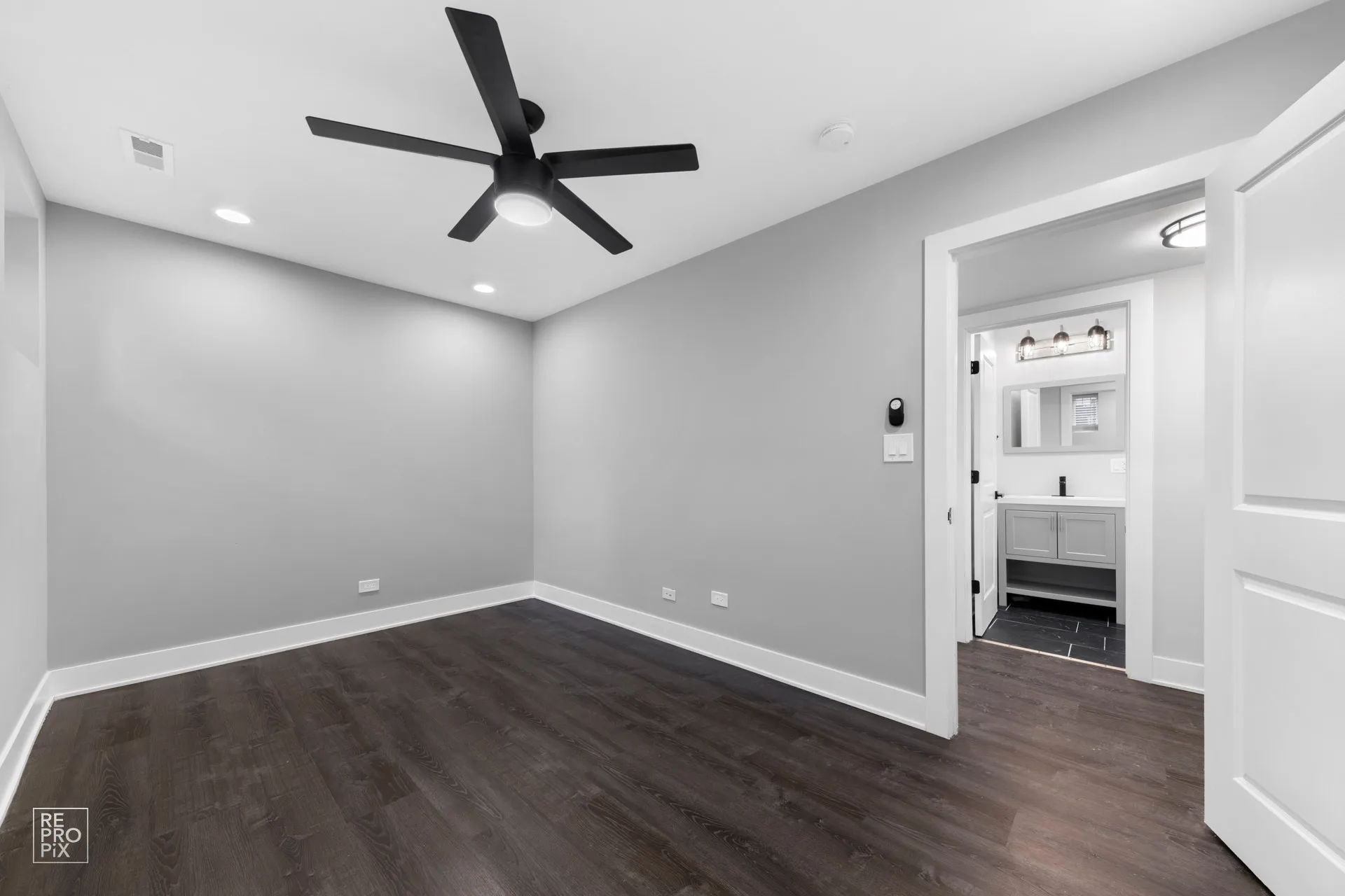 700 S Loomis St, , 60607, USA 60607-unit#G-Chicago-IL