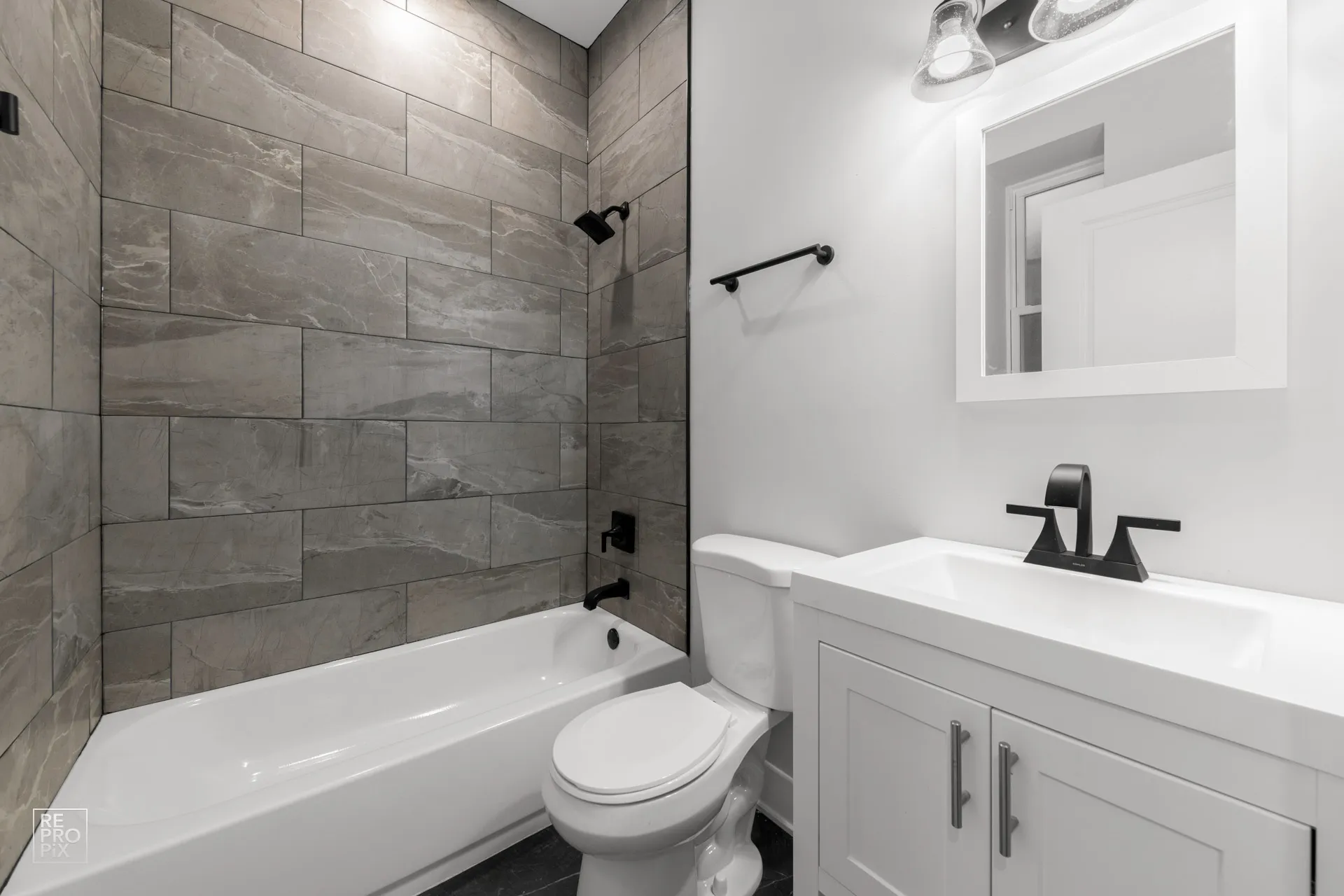 2317 W Taylor St, ,  60612, USA 60612-unit#3F-Chicago-IL