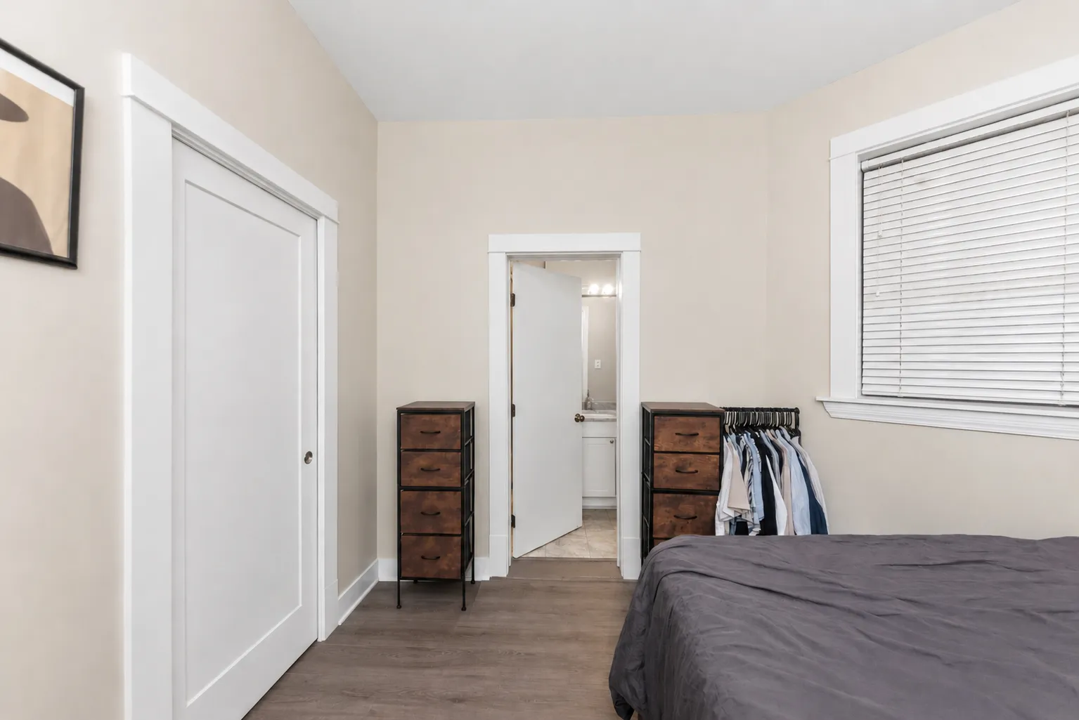 954 W Cuyler Ave, , 60613, USA 60613-unit#1E-Chicago-IL