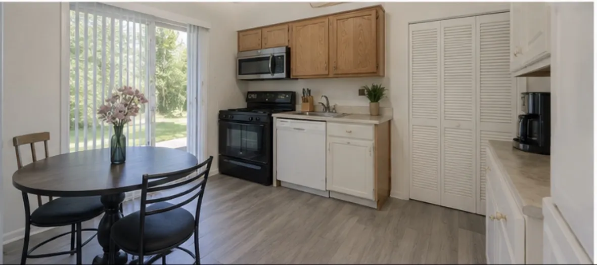 542 N Carol Ln, ,  60073, USA 60073-unit#3C-Round Lake-IL