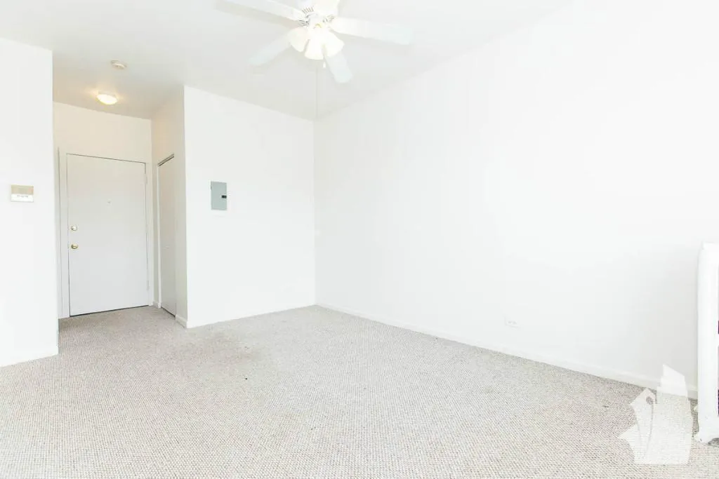 3957 W Irving Park Rd, ,  60618, USA 60618-unit#1-Chicago-IL