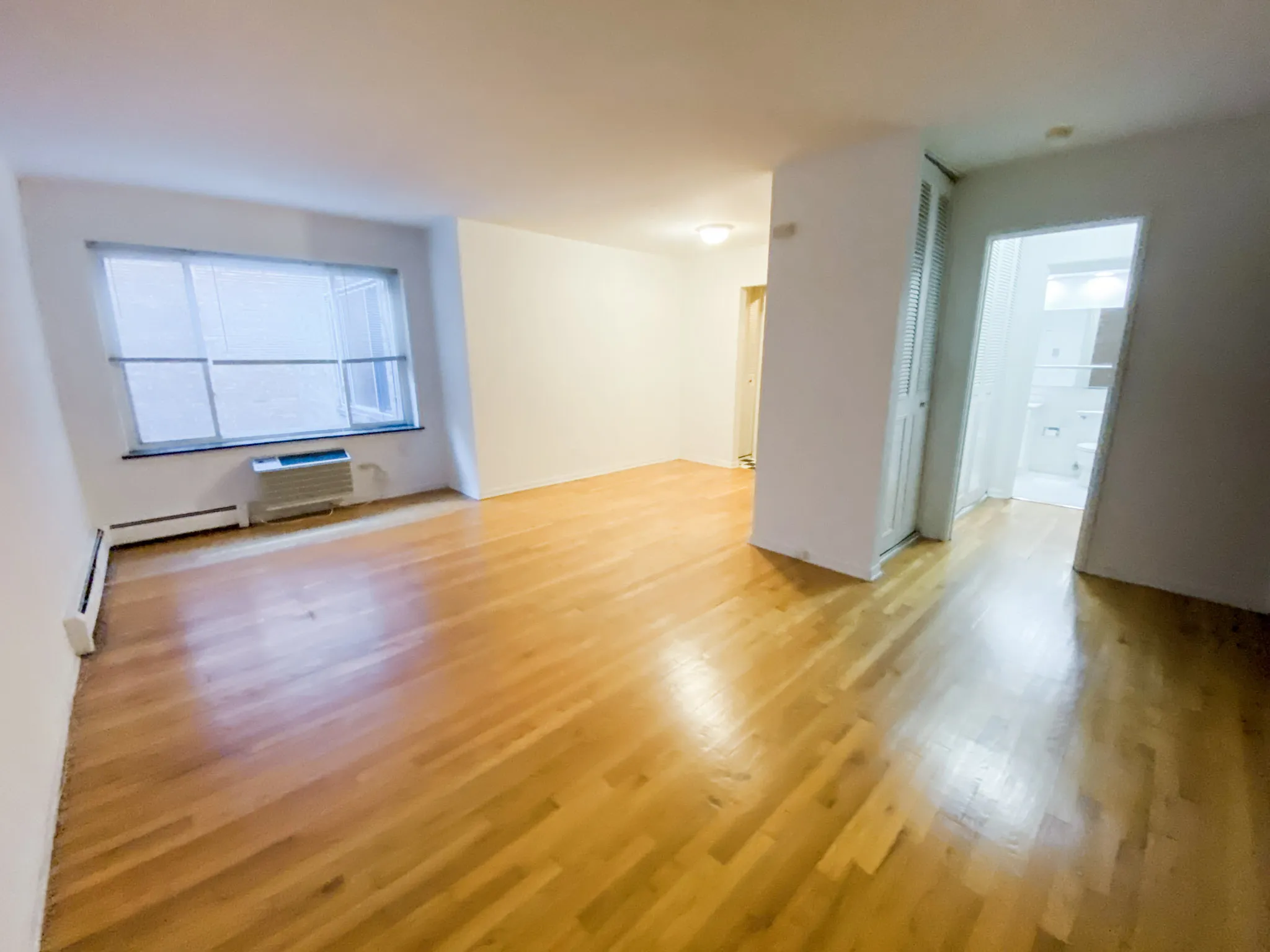 516 W Melrose St, ,  60657, USA 60657-unit#305-Chicago-IL