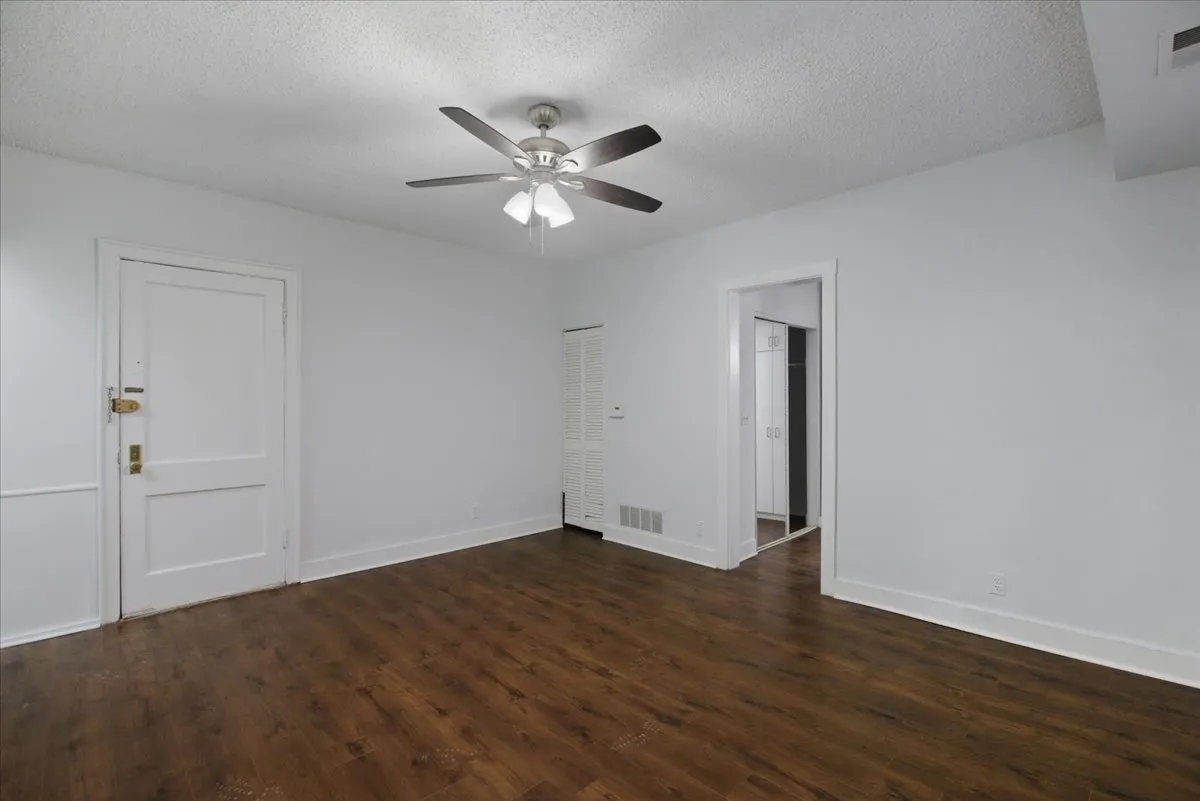 3727 N Pine Grove Ave, ,  60613, USA 60613-unit#305-Chicago-IL