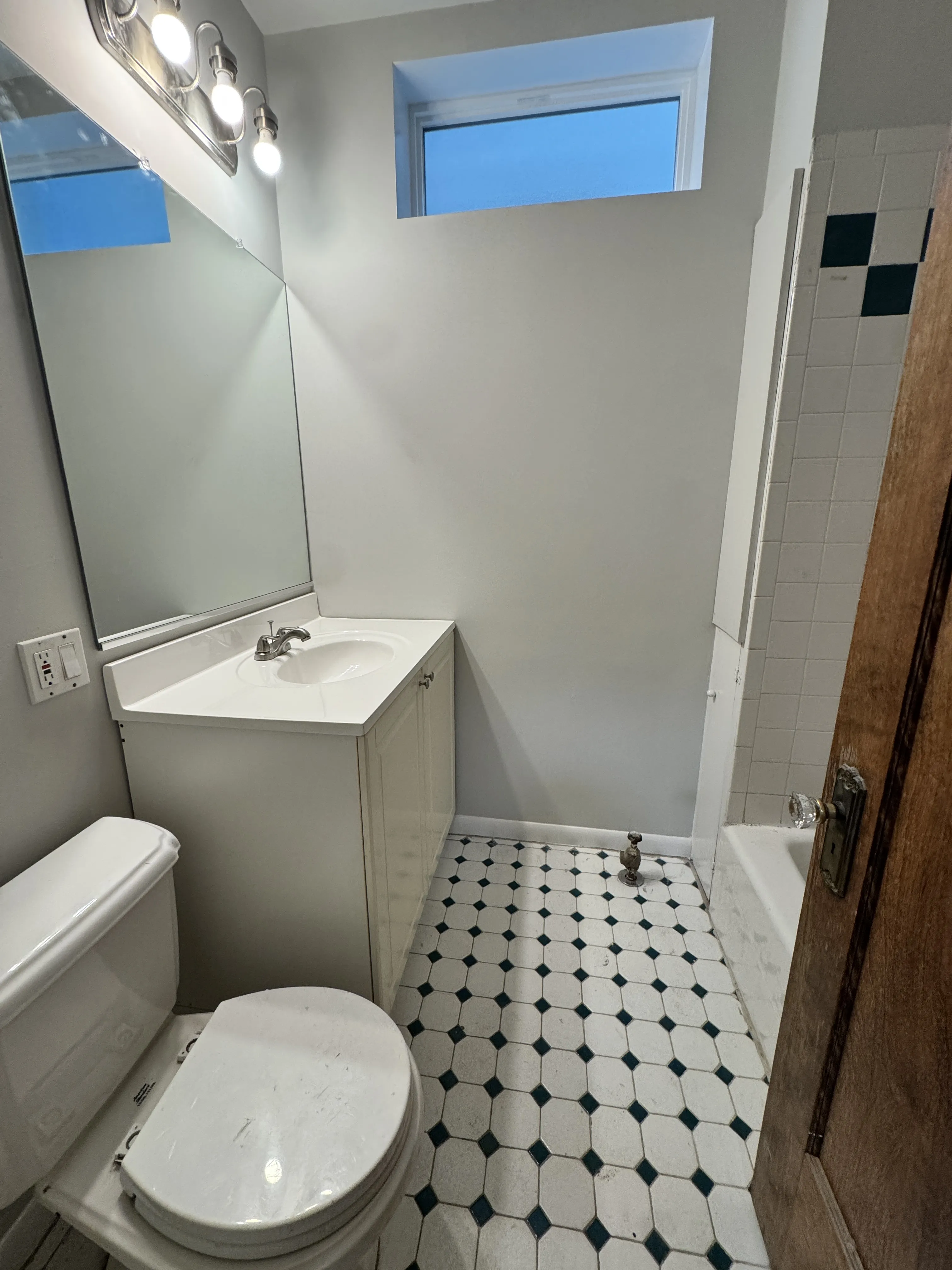 5826 N Wayne Ave, ,  60660, USA 60660-unit#1-Chicago-IL