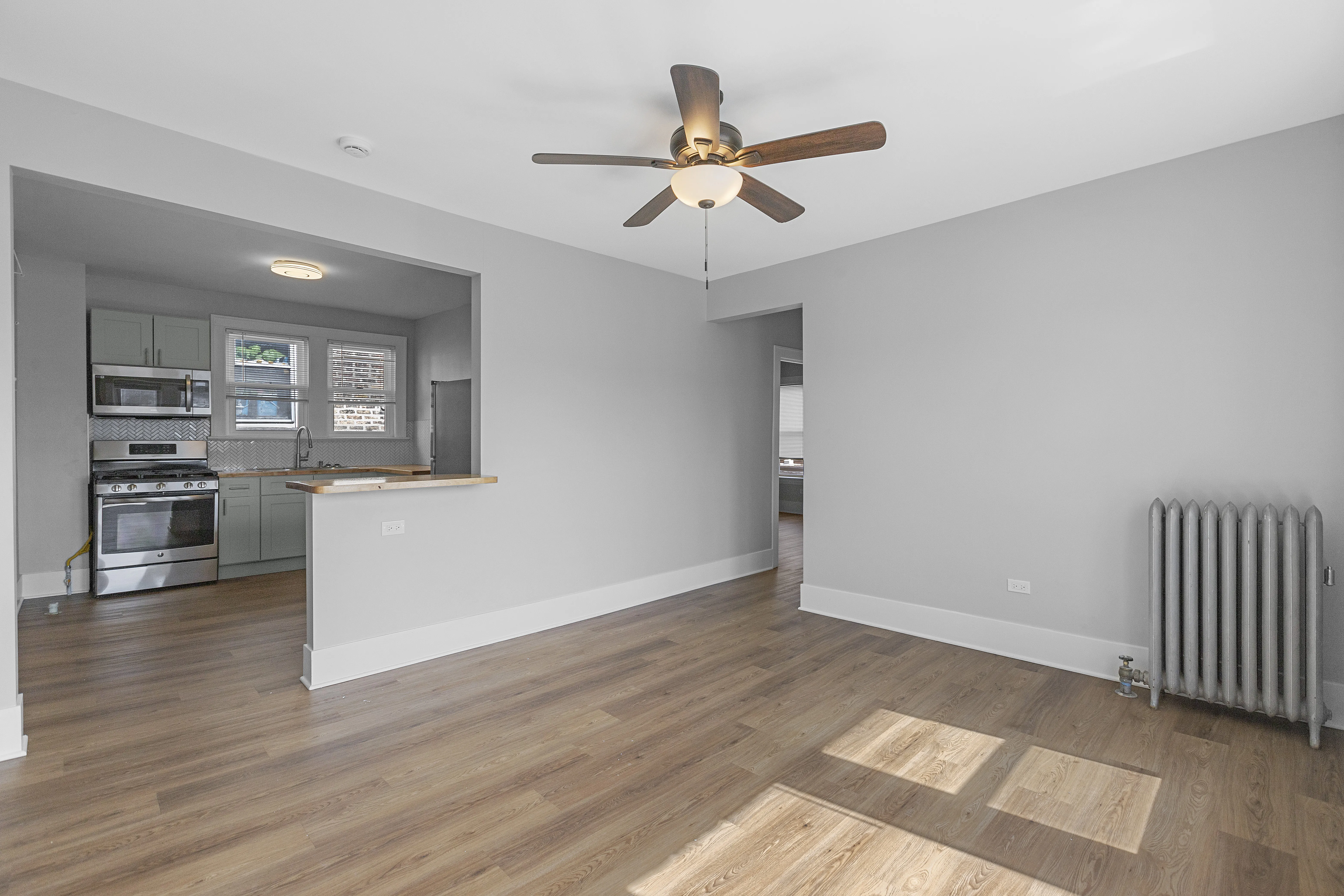 3222 W Grace St, ,  60618, USA 60618-unit#Unit 1E-Chicago-IL