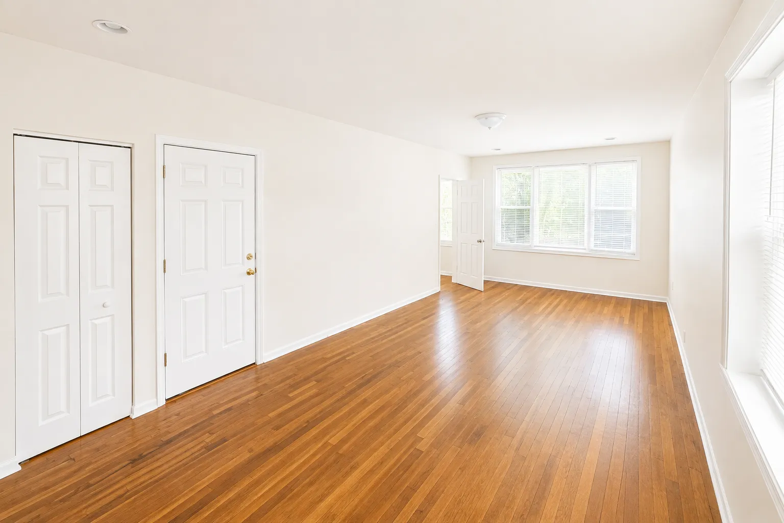 2239 N Western Ave, Chicago,  60647, USA 60647-unit#2F-CHICAGO-IL