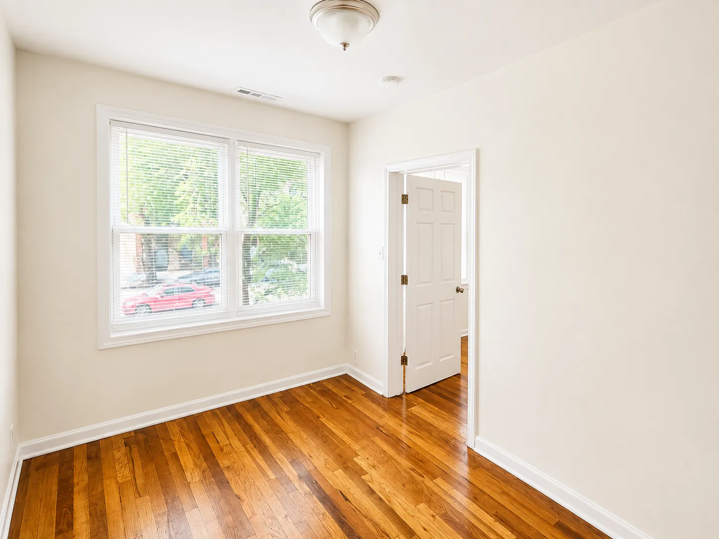 2239 N Western Ave, Chicago,  60647, USA 60647-unit#2F-CHICAGO-IL