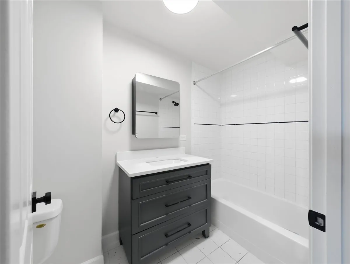1538 N Milwaukee Ave, ,  60622, USA 60622-unit#4F-Chicago-IL