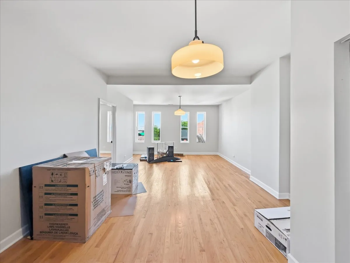 1538 N Milwaukee Ave, ,  60622, USA 60622-unit#4F-Chicago-IL