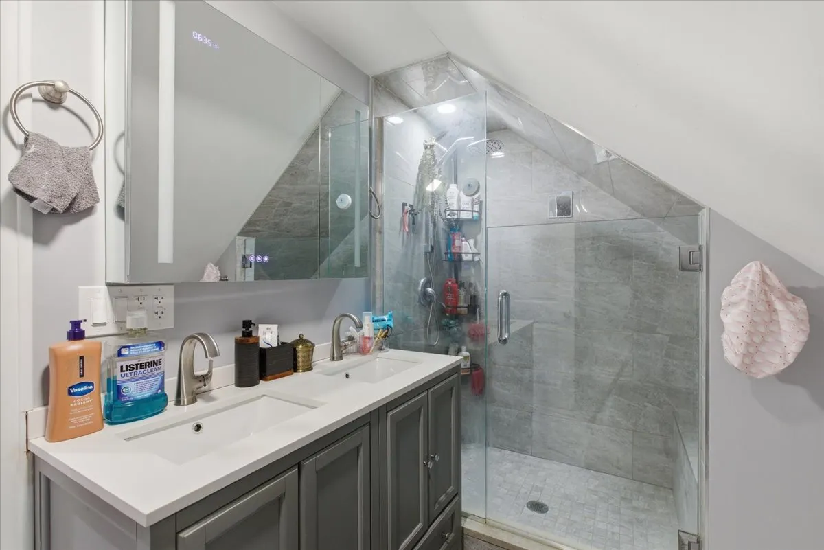 3112 S May St, ,  60608, USA 60608-unit#2R-Chicago-IL