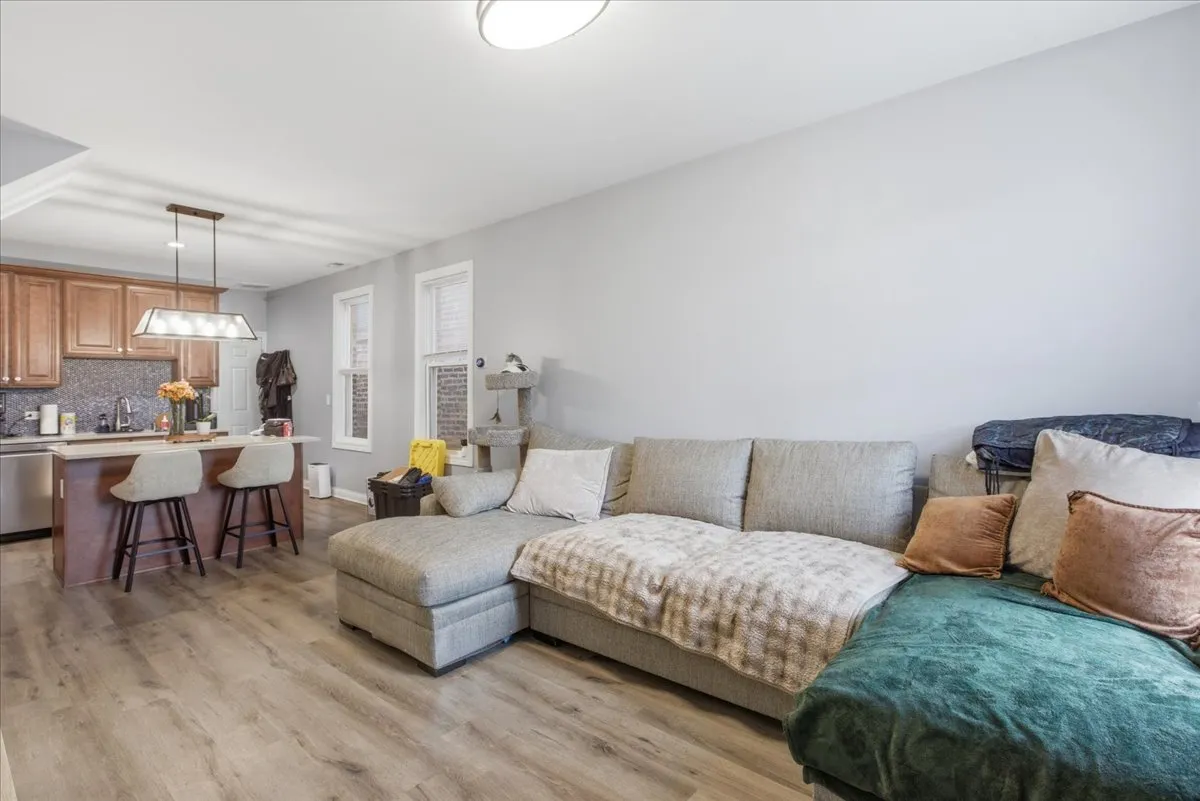3112 S May St, ,  60608, USA 60608-unit#2R-Chicago-IL