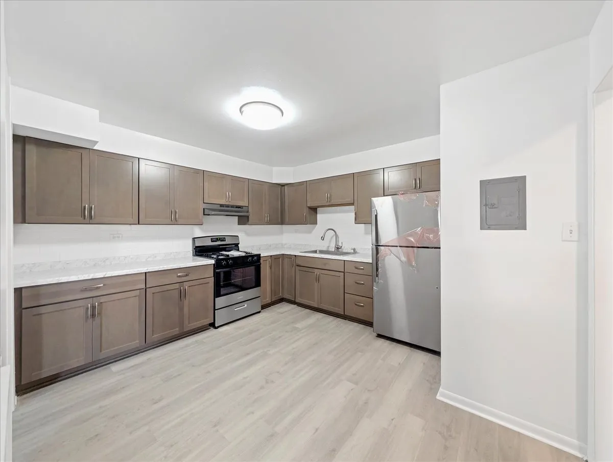 700 McKinley Ave, ,  60060, USA 60060-unit#303-Mundelein-IL
