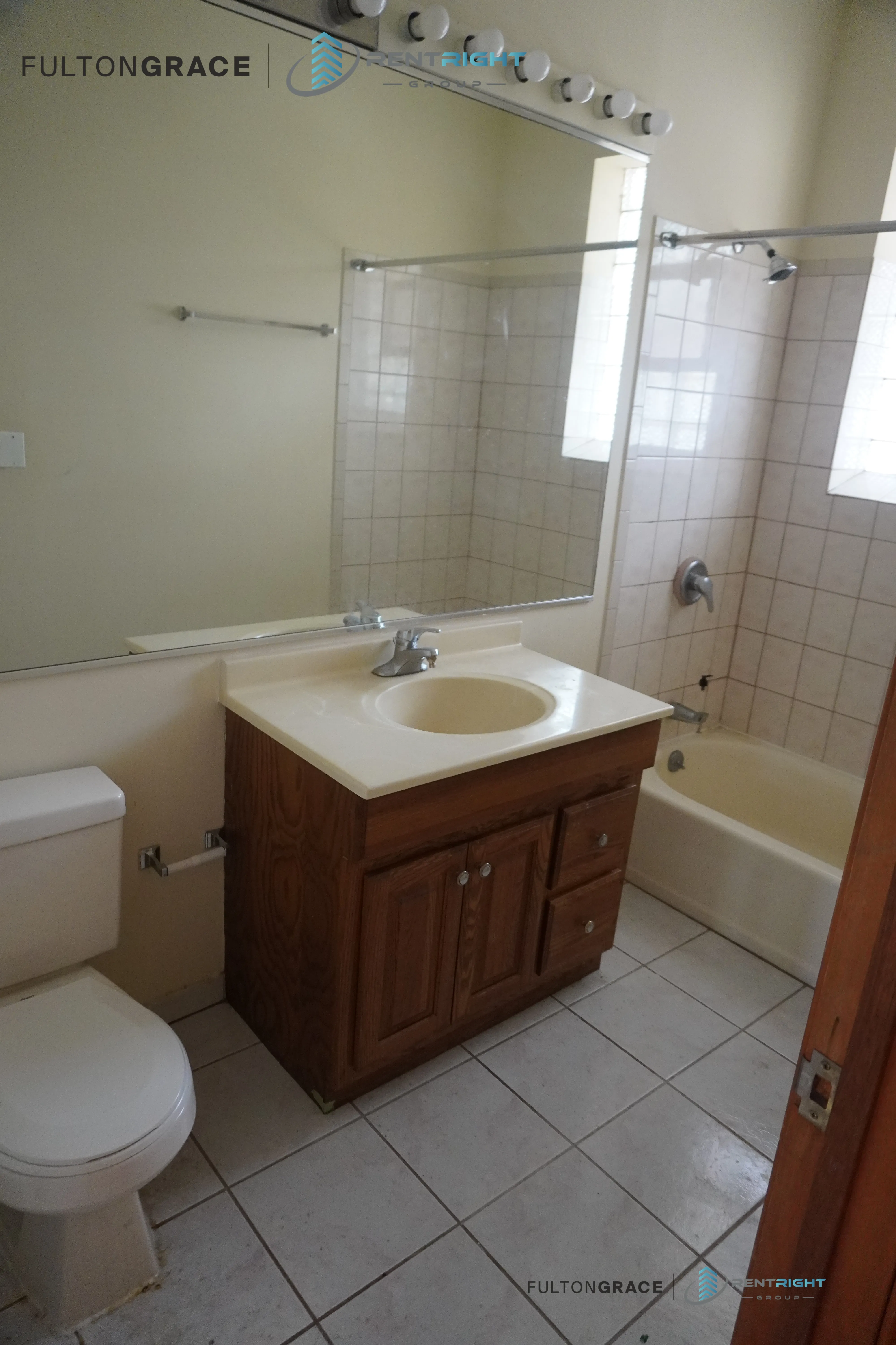 1253 W Devon Ave, , 60660, USA 60660-unit#2E-Chicago-IL