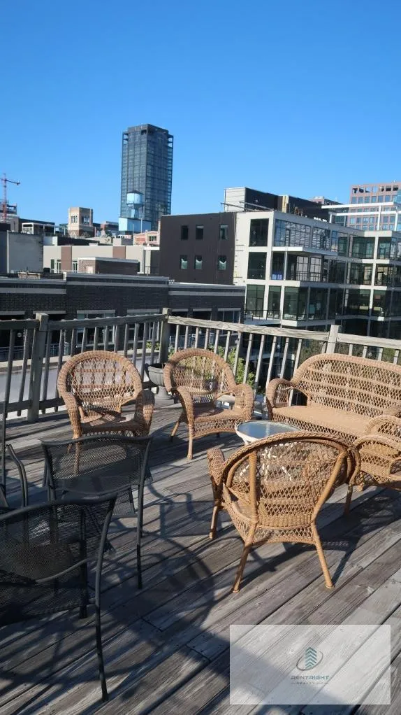 1061 W Madison St, ,  60607, USA 60607-unit#2R-Chicago-IL