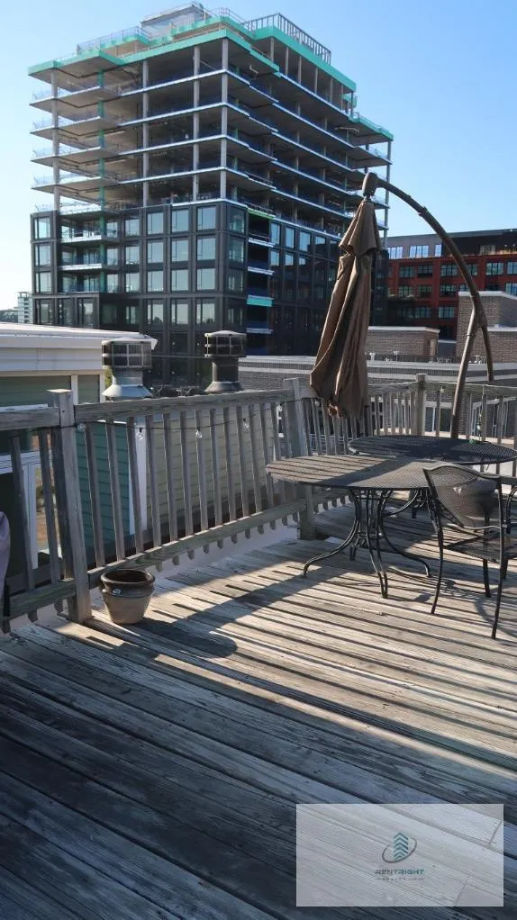 1061 W Madison St, ,  60607, USA 60607-unit#2R-Chicago-IL