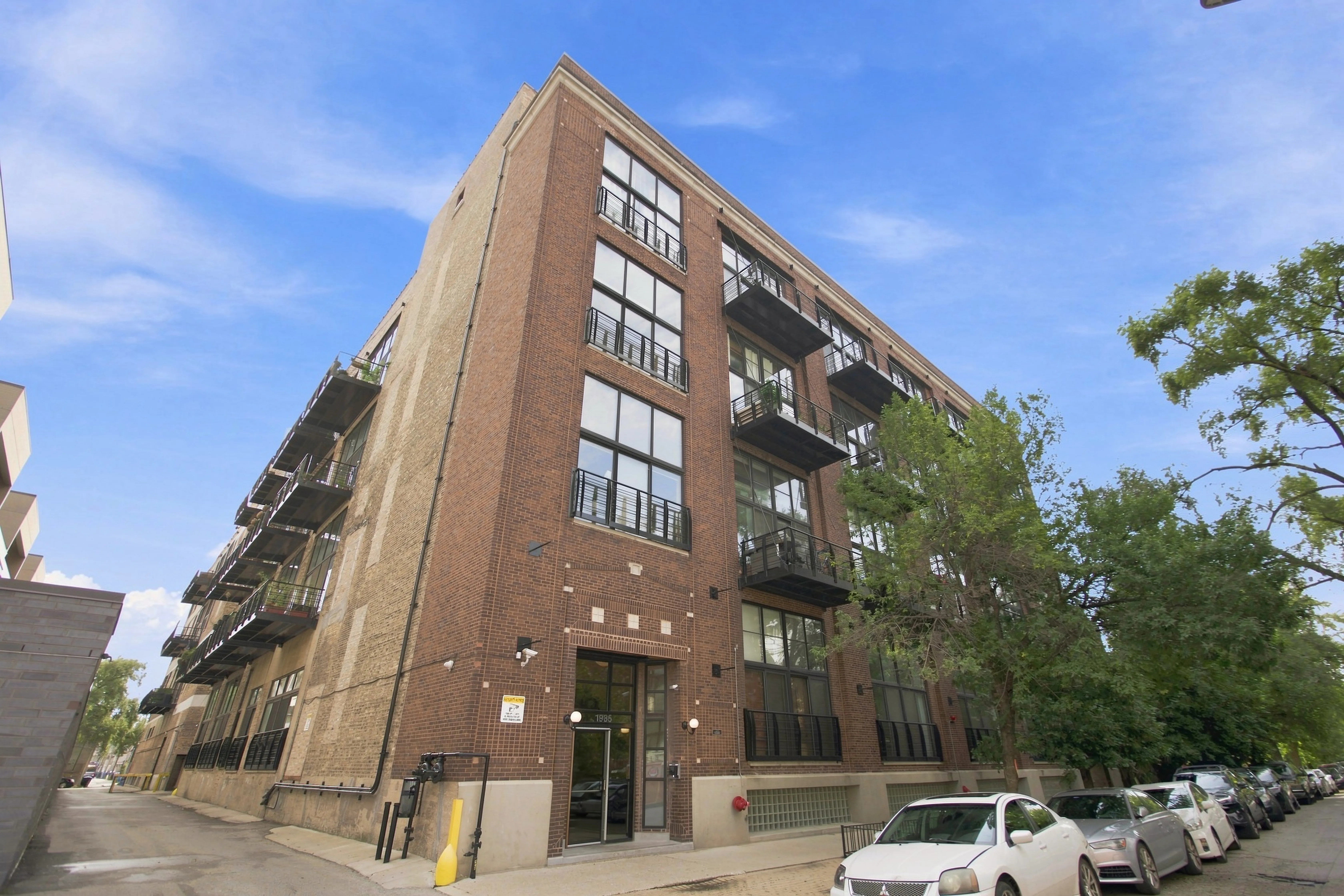 1935 N Fairfield Ave, , 60647, USA 60647-unit#407-Chicago-IL