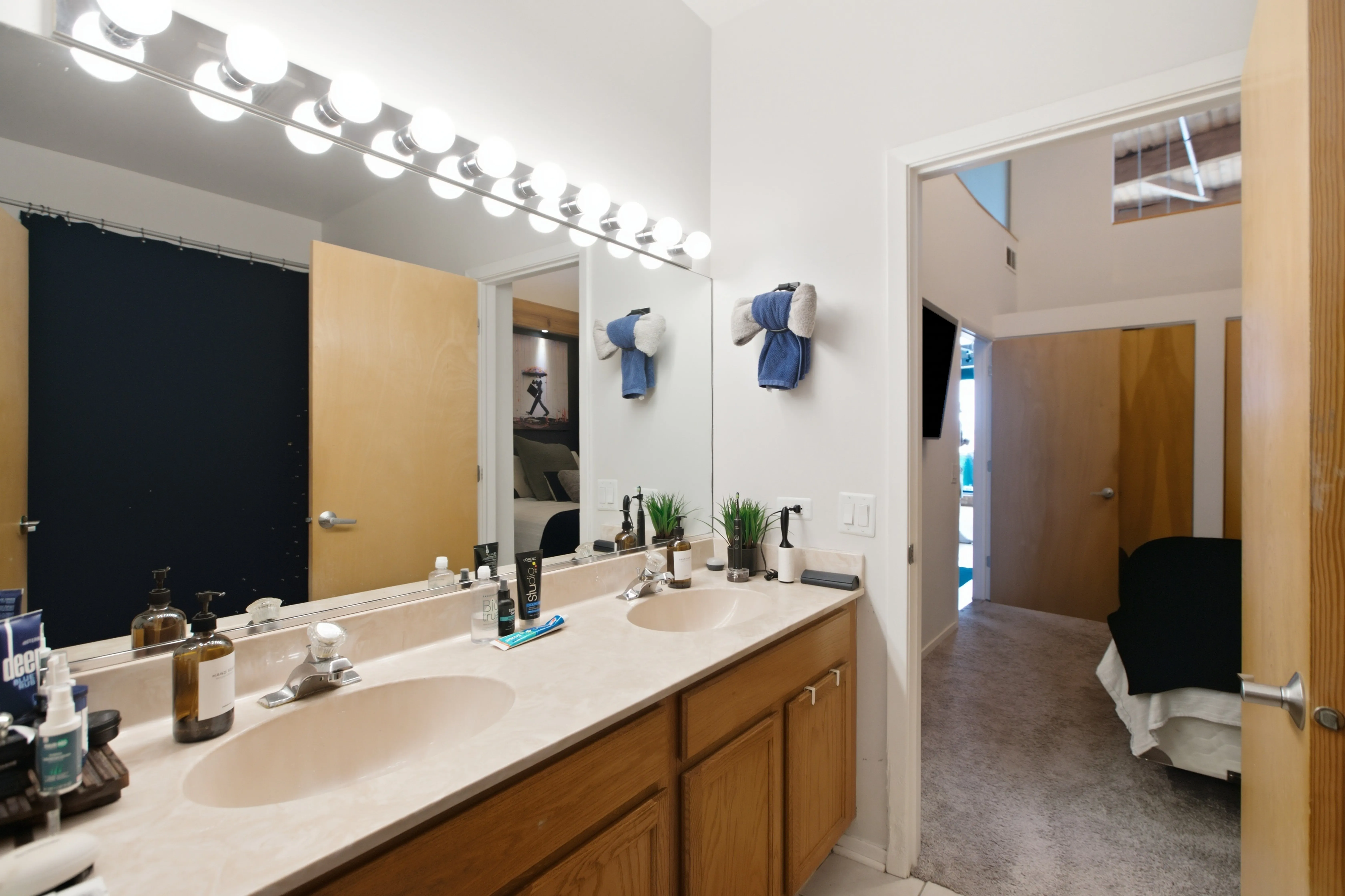 1935 N Fairfield Ave, ,  60647, USA 60647-unit#407-Chicago-IL